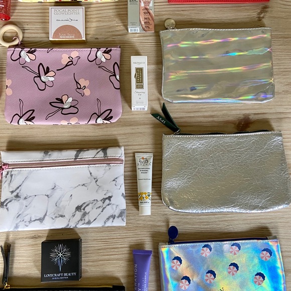 BUNDLE OF MAKEUP BAGS + MAKEUP & SKINCARE - NWT! - Picture 6 of 9